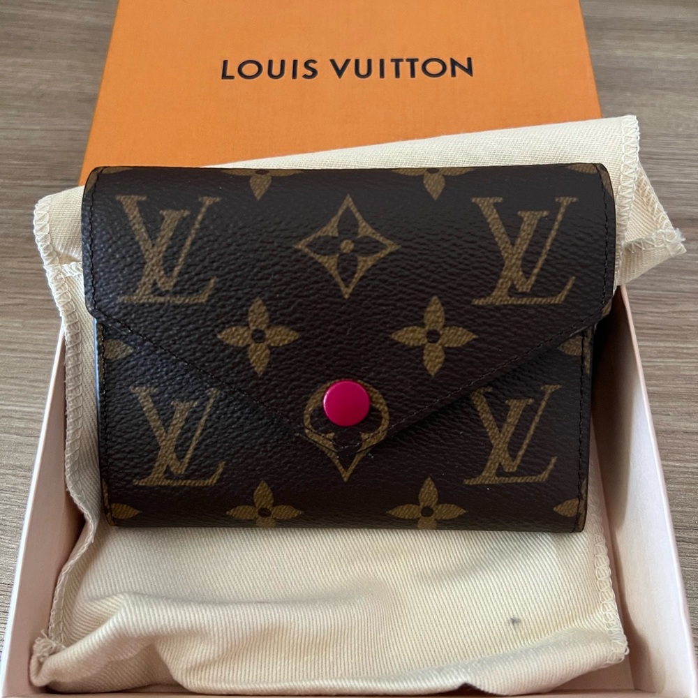 Louis Vuitton Monogram Canvas Small Wallet with Pink Snap